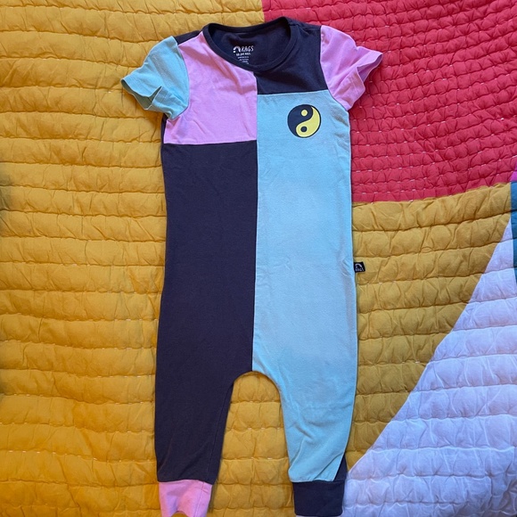 Rag to Raches Romper - Picture 2 of 6